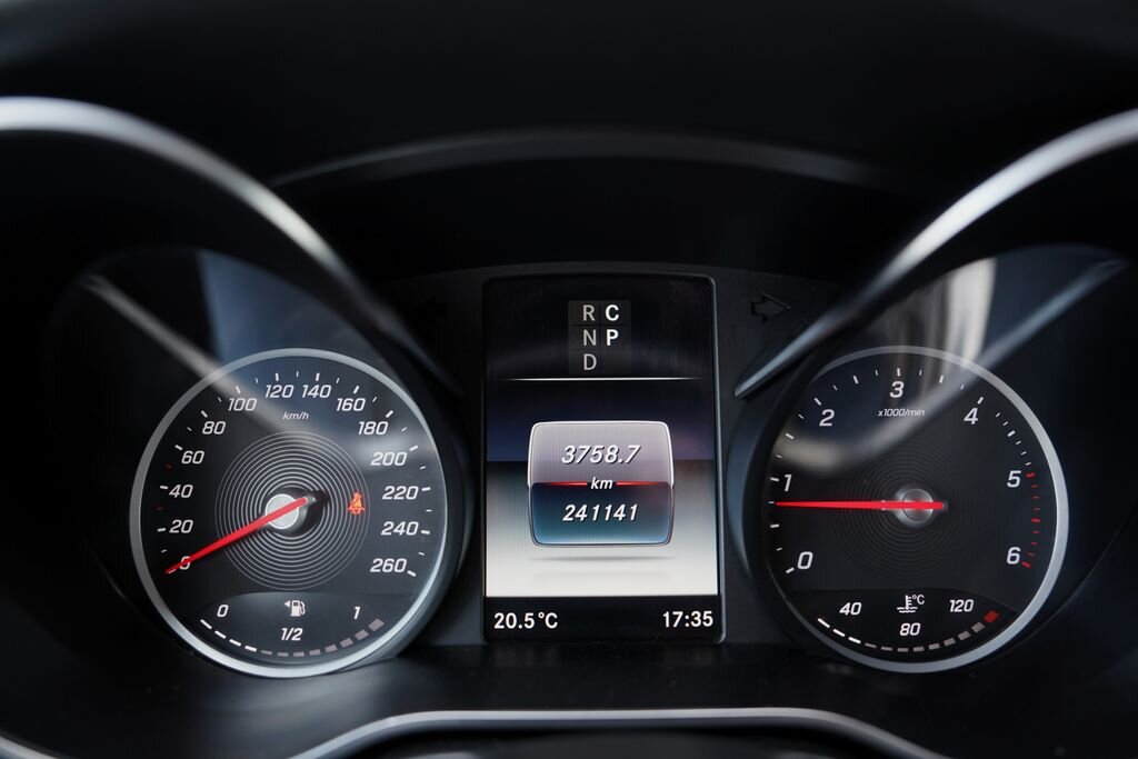 Mercedes-Benz Třídy V MPV 2,0 l 176 kw