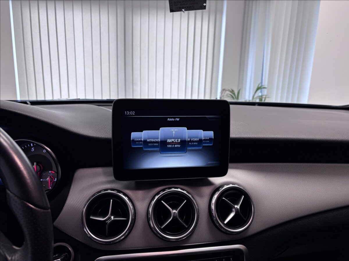 Mercedes-Benz GLA Kombi 1,6 l 90 kw