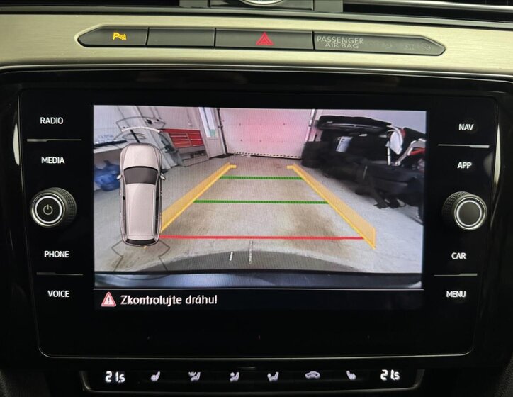 Volkswagen Passat 23