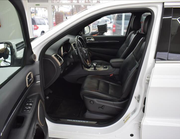 Jeep Grand Cherokee 10