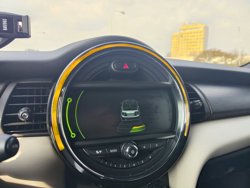 Mini Cooper Hatchback 1,5 l 85 kw