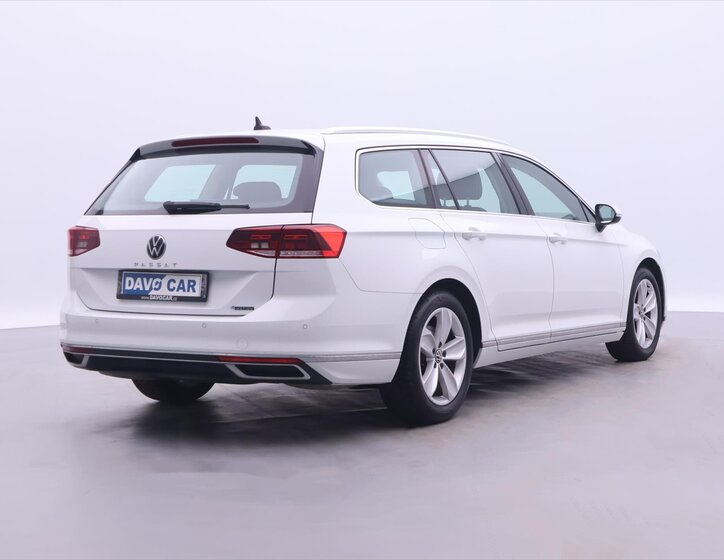 Volkswagen Passat Kombi 2,0 l 206 kw