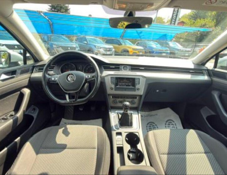 Volkswagen Passat Ostatní 1,6 l 88 kw
