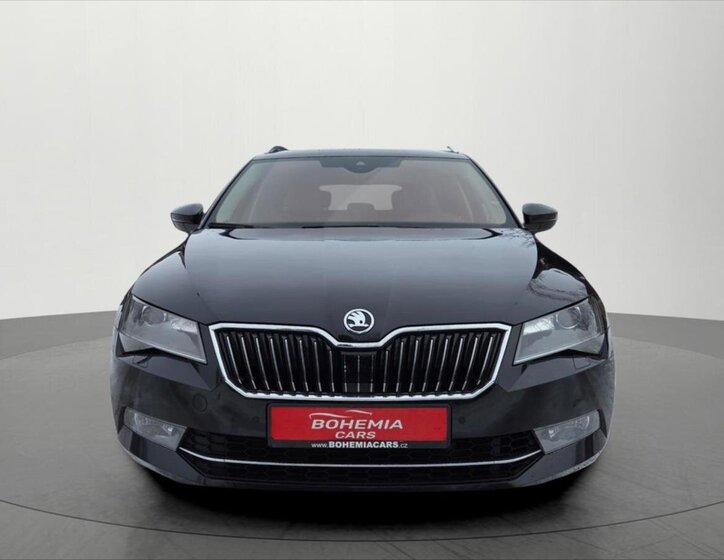 Škoda Superb Kombi 2,0 l 206 kw