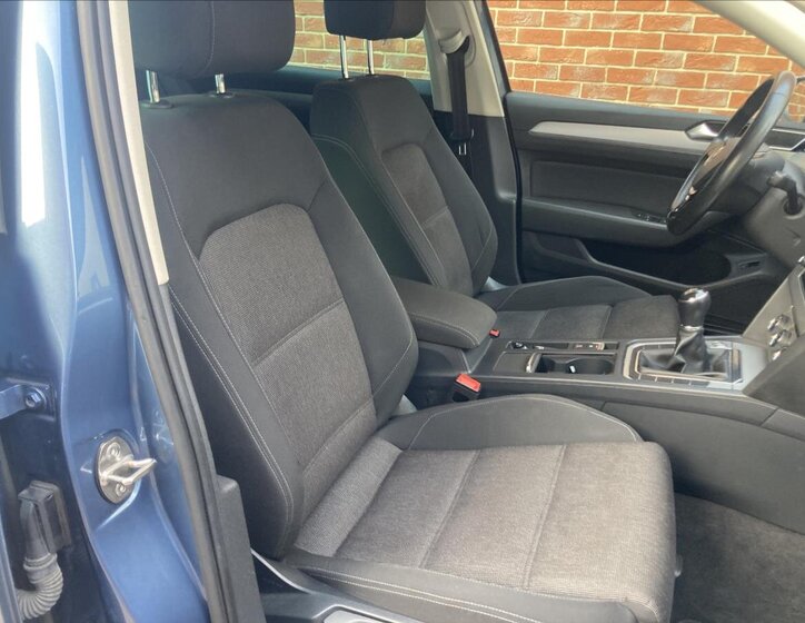 Volkswagen Passat Kombi 1,4 l 110 kw