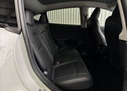 Tesla Model Y 30
