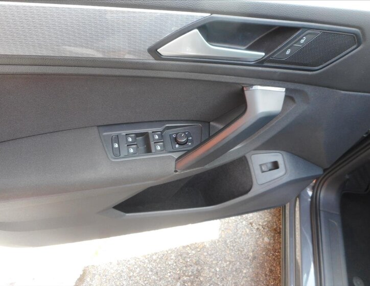 Volkswagen Tiguan SUV / Terénní 1,5 l 110 kw