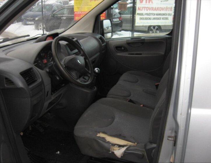 Peugeot Expert 6