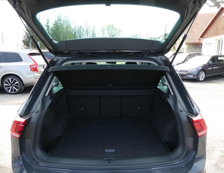 Volkswagen Tiguan SUV / Terénní 2,0 l 110 kw