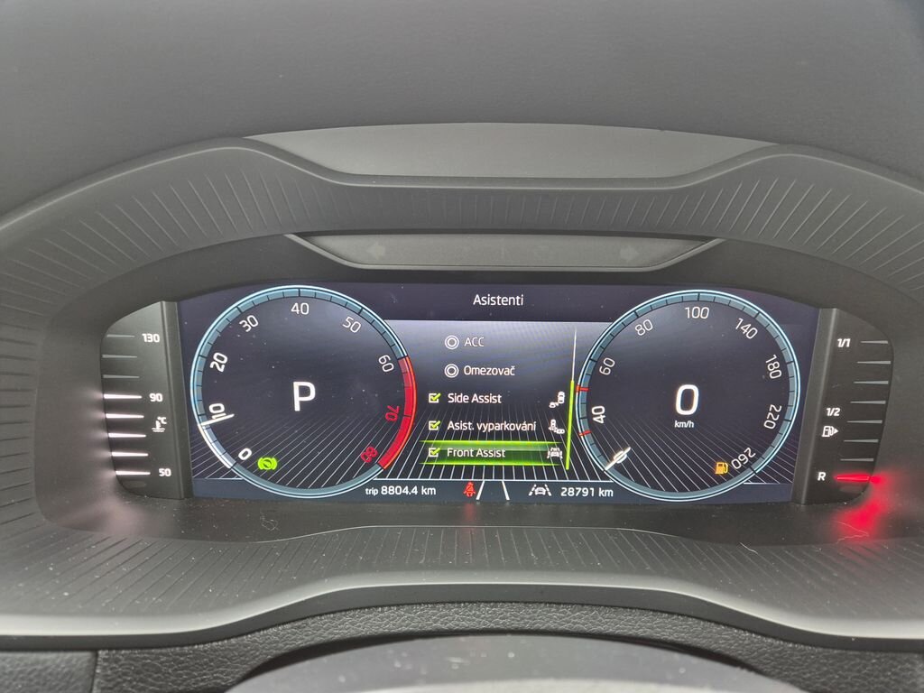 Škoda Karoq SUV 1,5 l 110 kw