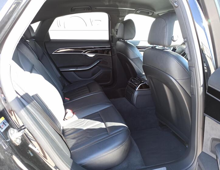 Audi A8 16