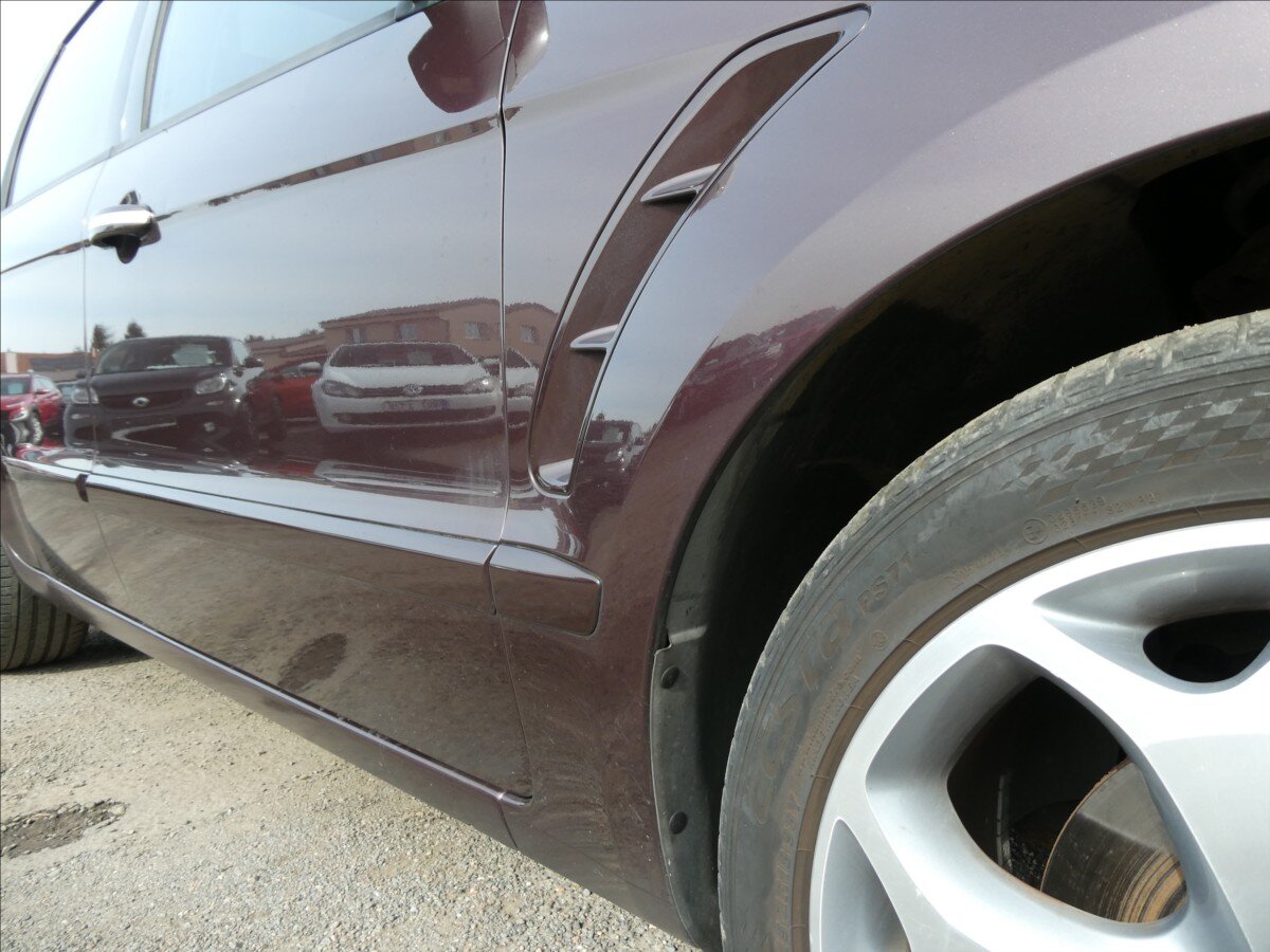 Ford S-MAX MPV 2,0 l 107 kw