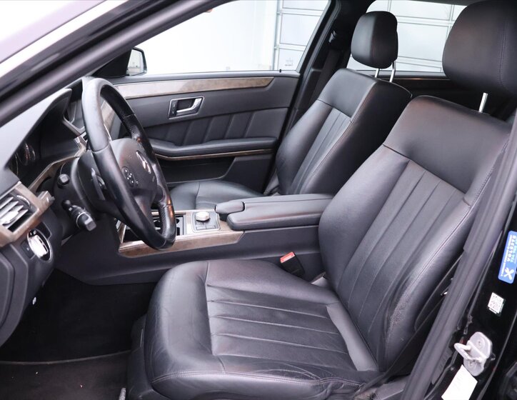 Mercedes-Benz Třídy E Kombi 3,0 l 170 kw