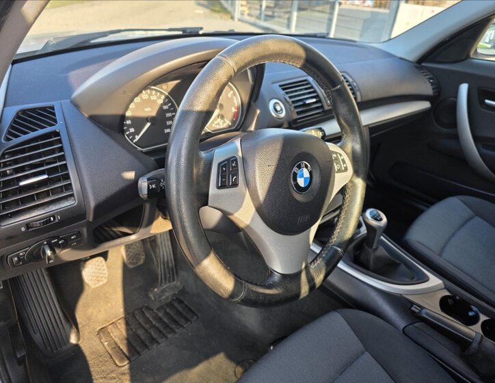 BMW Řada 1 Hatchback 2,0 l 90 kw