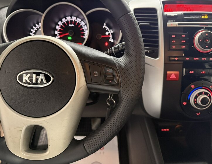 KIA Venga MPV 1,4 l 66 kw