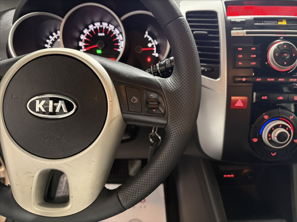 KIA Venga MPV 1,4 l 66 kw