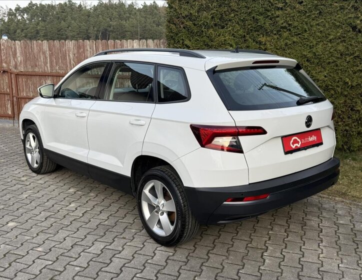 Škoda Karoq SUV / Terénní 1,6 l 85 kw