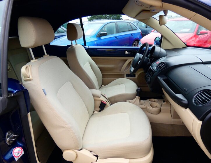 Volkswagen New Beetle Kabriolet 1,6 l 75 kw