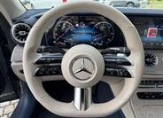 Mercedes-Benz Třídy E 8