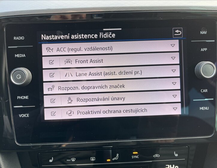 Volkswagen Passat Kombi 2,0 l 110 kw