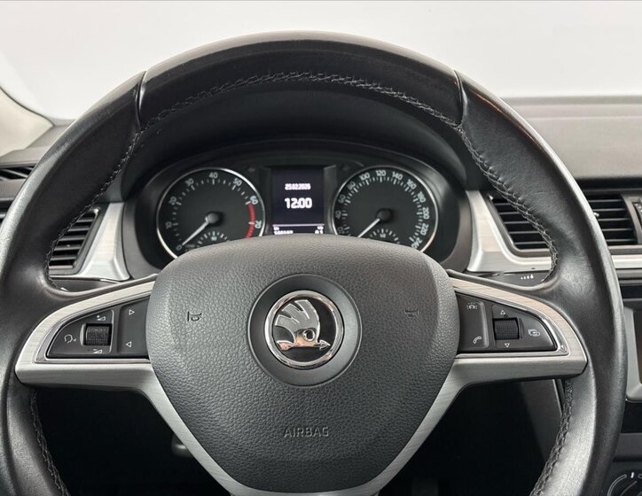 Škoda Rapid Liftback 1,2 l 81 kw