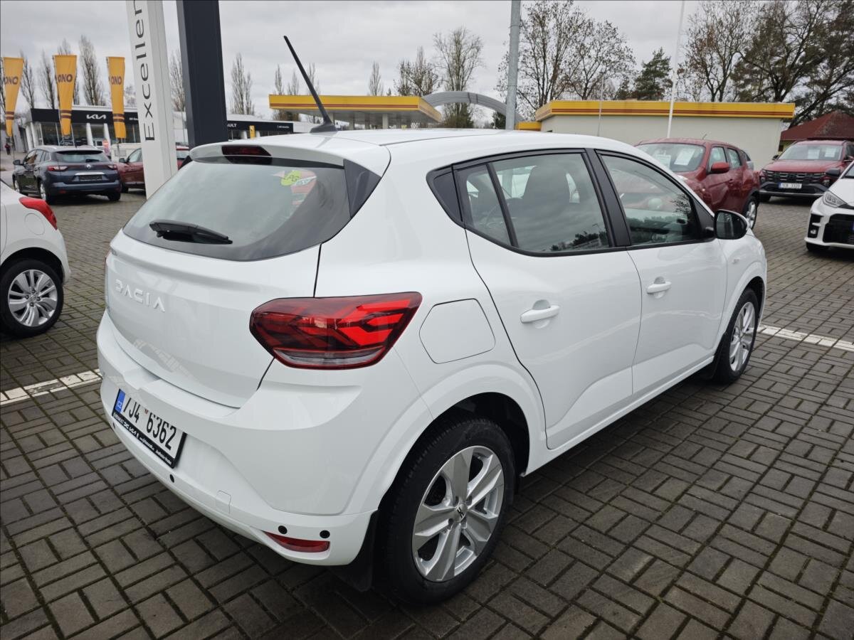 Dacia Sandero Hatchback 999,0 67 kw
