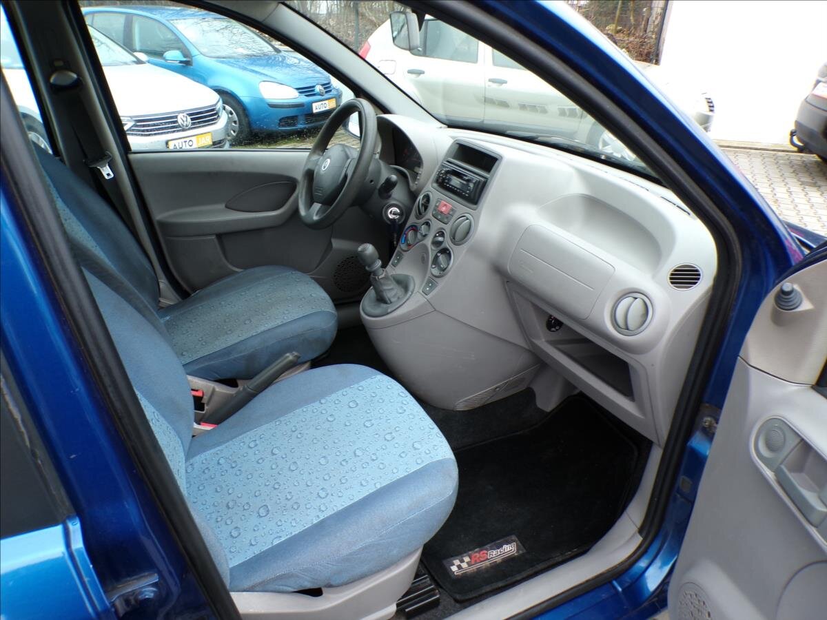 Fiat Panda Hatchback 1,1 l 40 kw