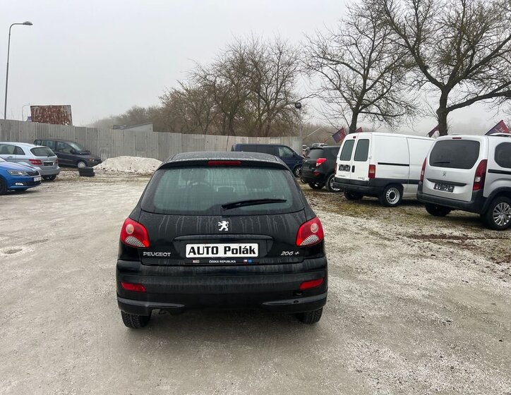 Peugeot 206 Hatchback 1,4 l 54 kw