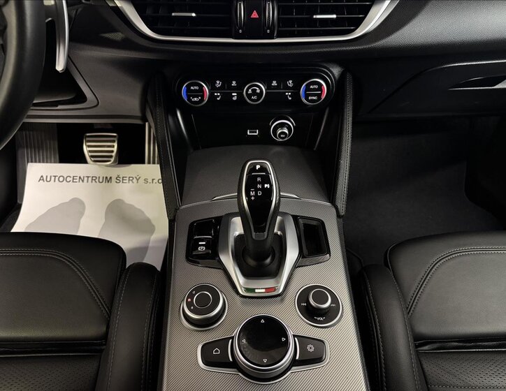Alfa Romeo Stelvio SUV / Terénní 2,1 l 154 kw