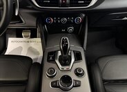 Alfa Romeo Stelvio SUV / Terénní 2,1 l 154 kw
