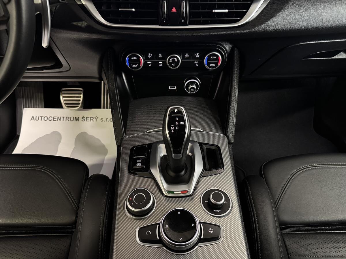 Alfa Romeo Stelvio SUV / Terénní 2,1 l 154 kw