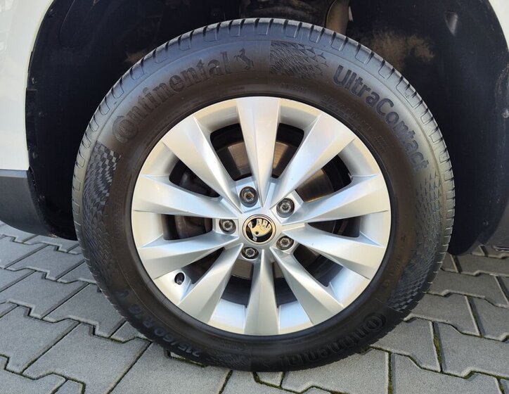 Škoda Karoq SUV 1,5 l 110 kw