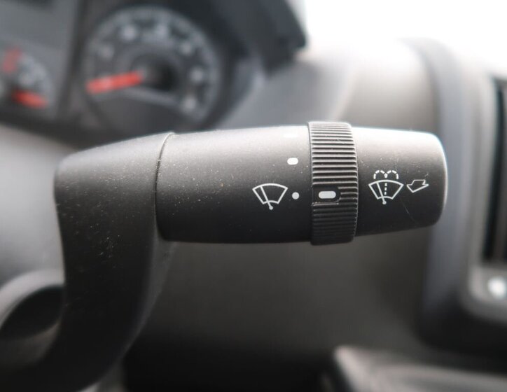 Opel Movano Skříň 2,2 l 103 kw