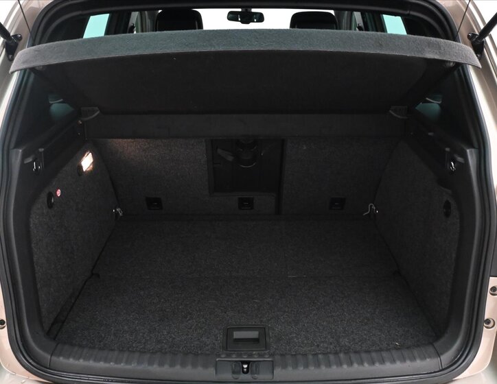 Volkswagen Tiguan SUV 2,0 l 81 kw