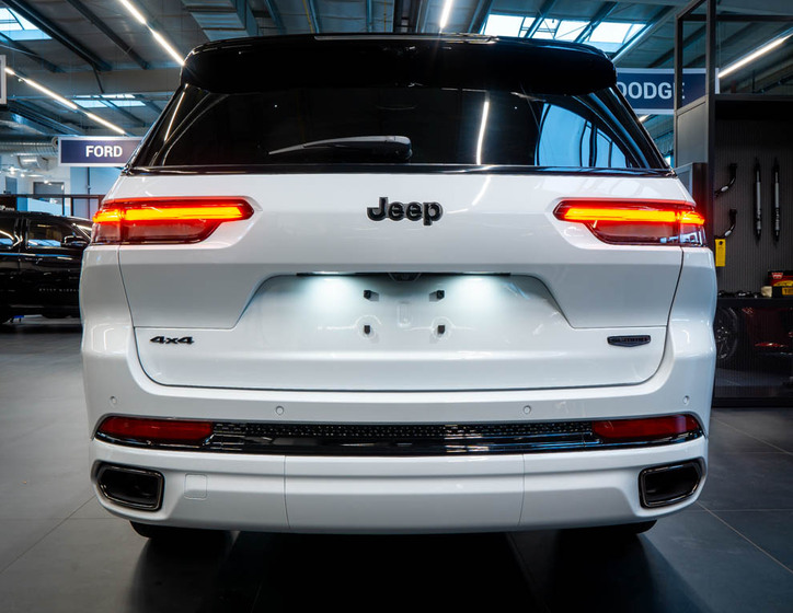 Jeep Grand Cherokee 4