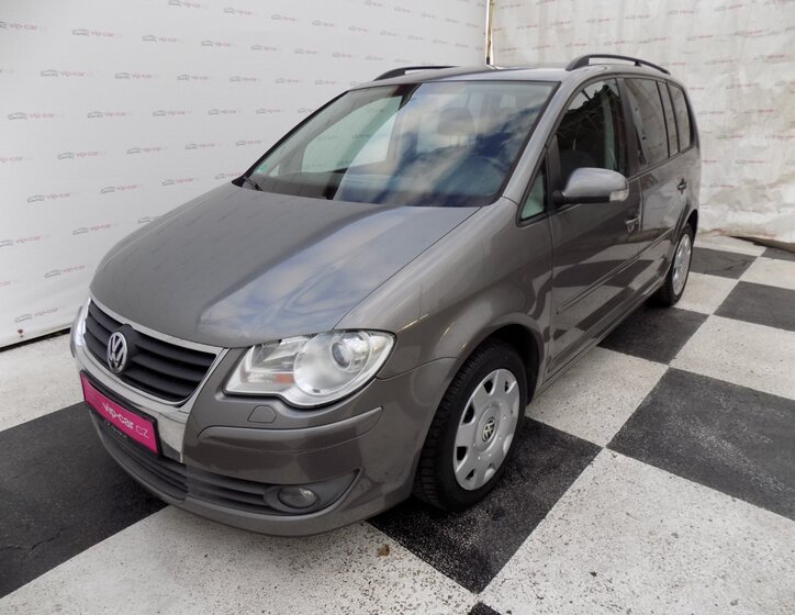 Volkswagen Touran Ostatní 2,0 l 103 kw