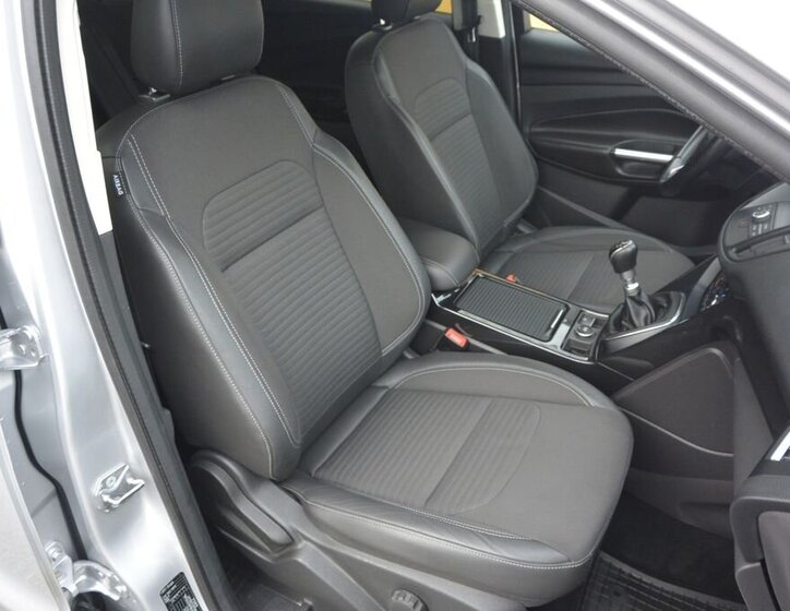 Ford Kuga SUV / Terénní 2,0 l 110 kw