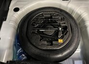 KIA Stonic SUV 1,2 l 61 kw