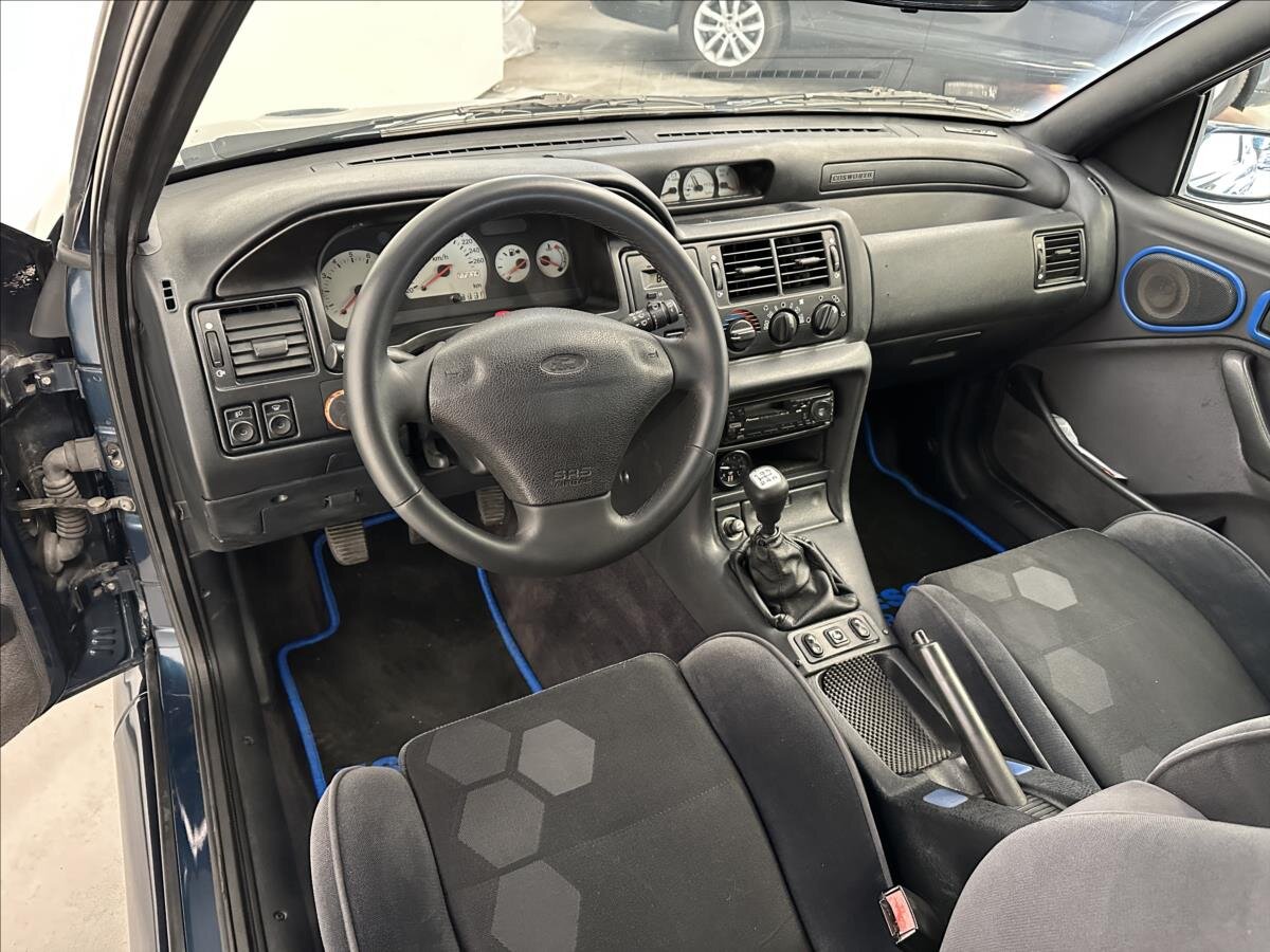 Ford Escort Hatchback 2,0 l 162 kw