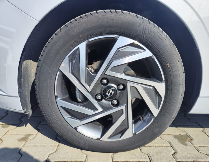 Hyundai i20 Hatchback 1,2 l 62 kw