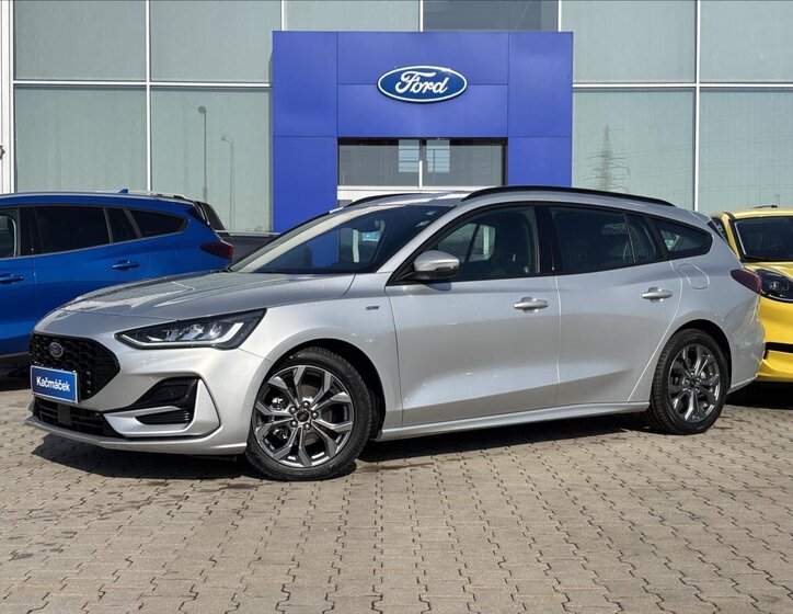 Ford Focus Kombi 999,0 92 kw