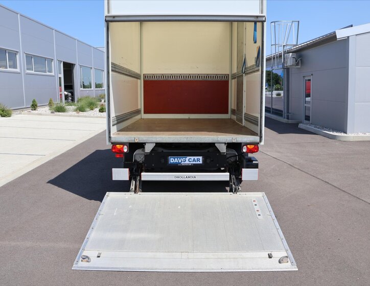 Volkswagen Crafter 9