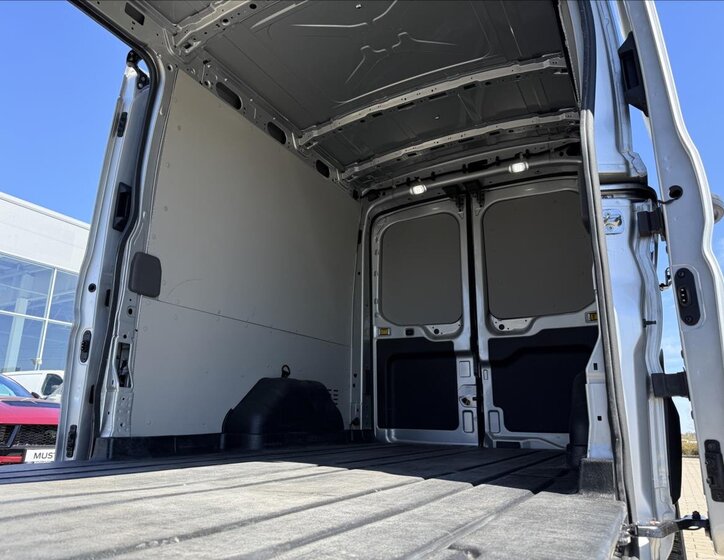 Ford Transit Skříň 2,0 l 96 kw