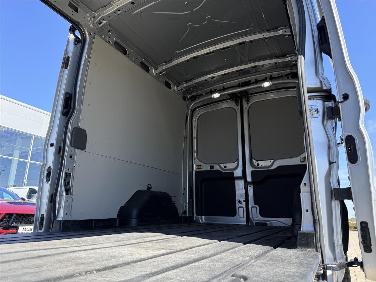 Ford Transit Skříň 2,0 l 96 kw