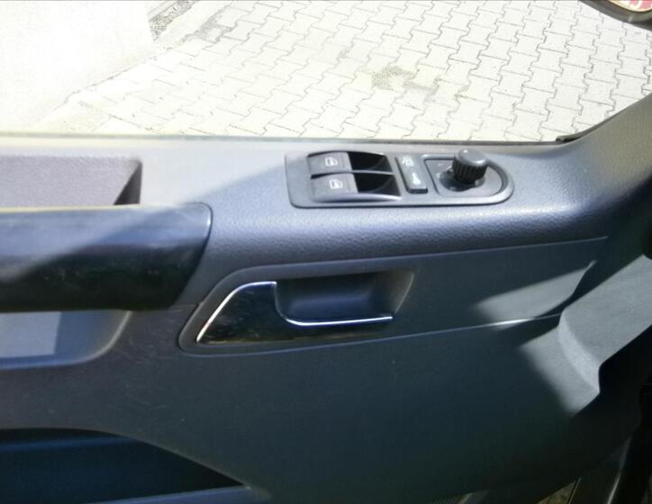 Volkswagen Multivan 15