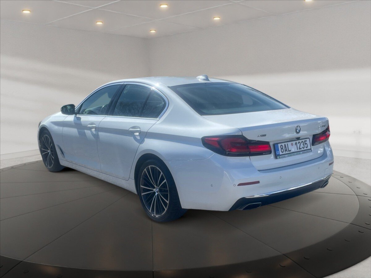 BMW Řada 5 Sedan / Limuzína 3,0 l 210 kw