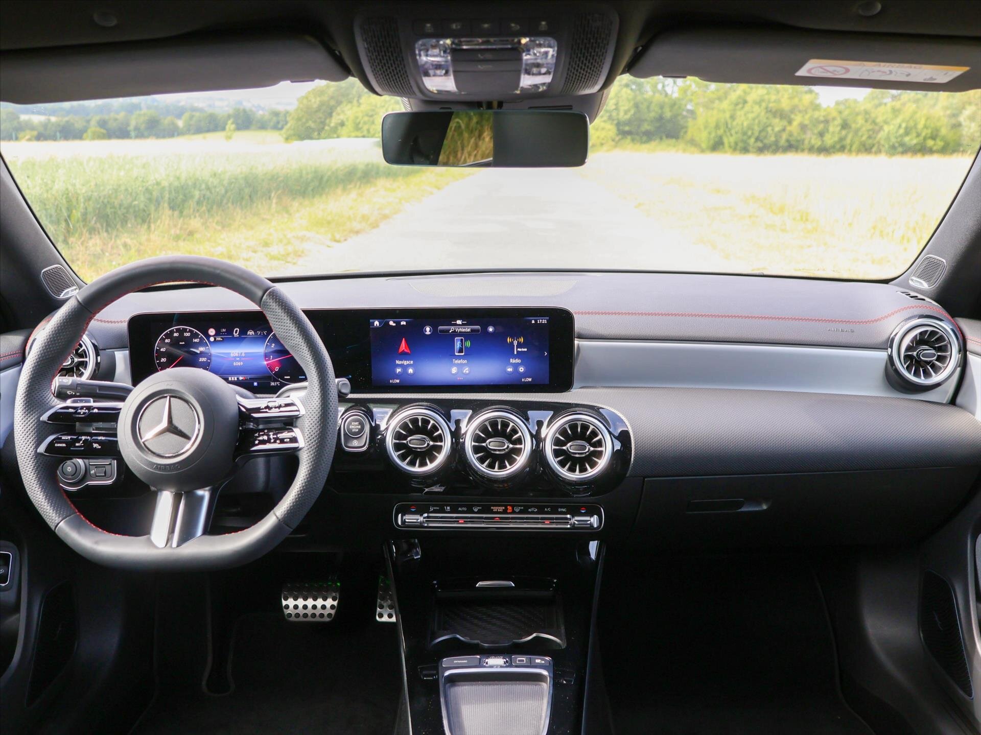 Mercedes-Benz CLA Kupé 1,3 l 120 kw