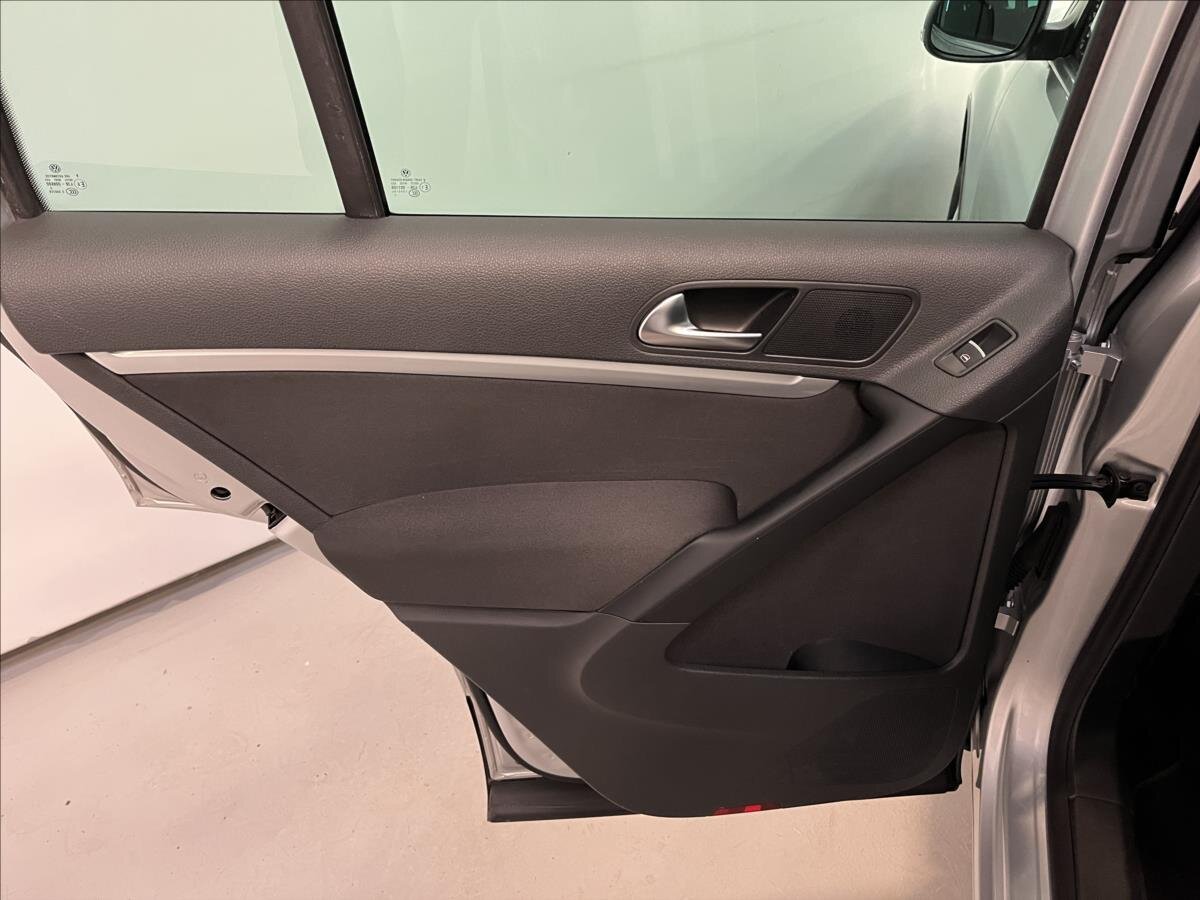 Volkswagen Tiguan SUV 2,0 l 103 kw