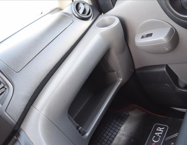 Nissan NV200 MPV 1,6 l 81 kw