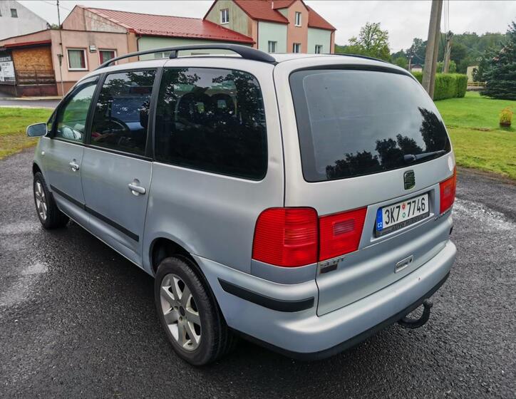 Seat Alhambra 8